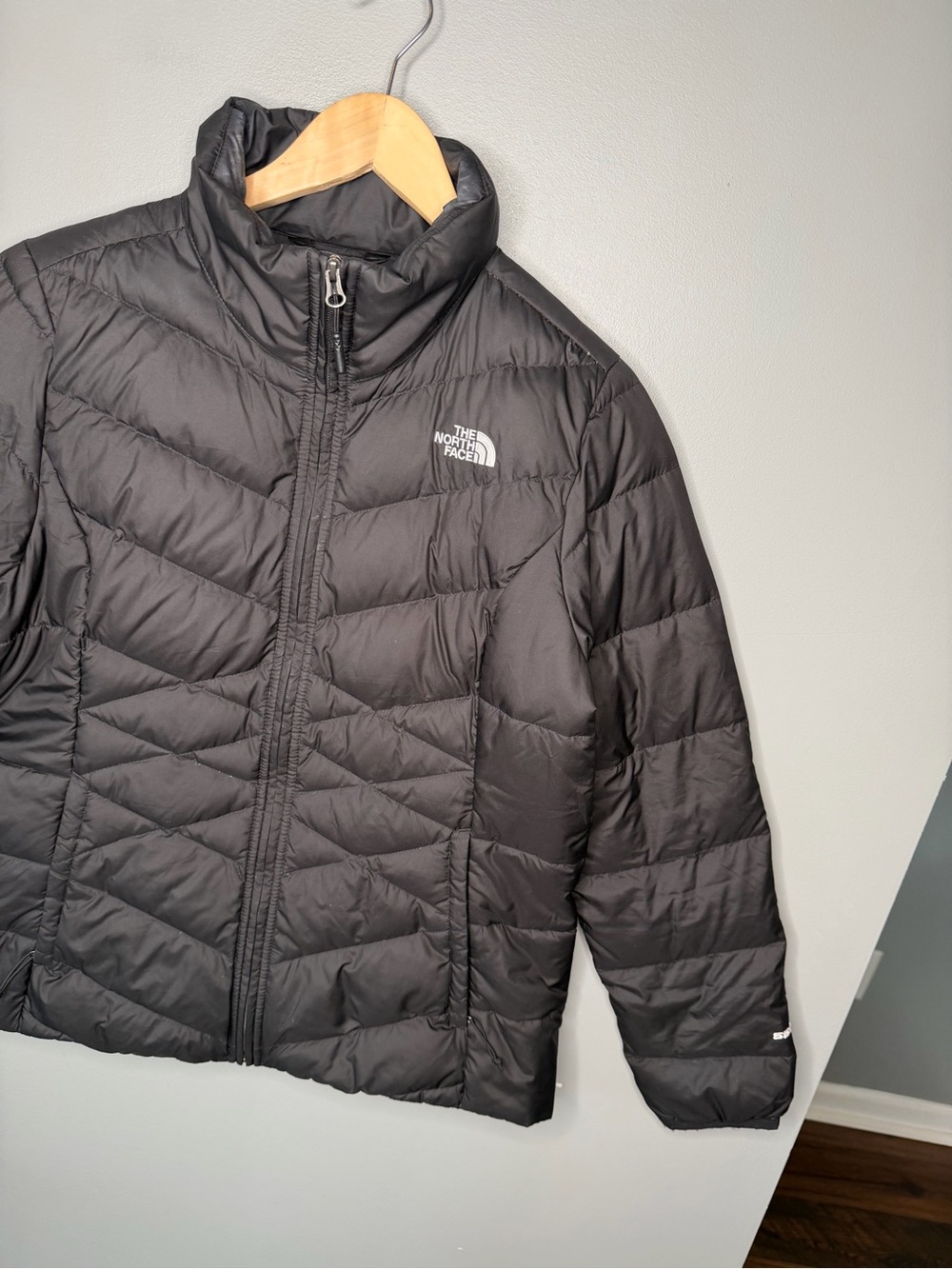 The North Face 550 Down Puffer - Picture 5 of 11